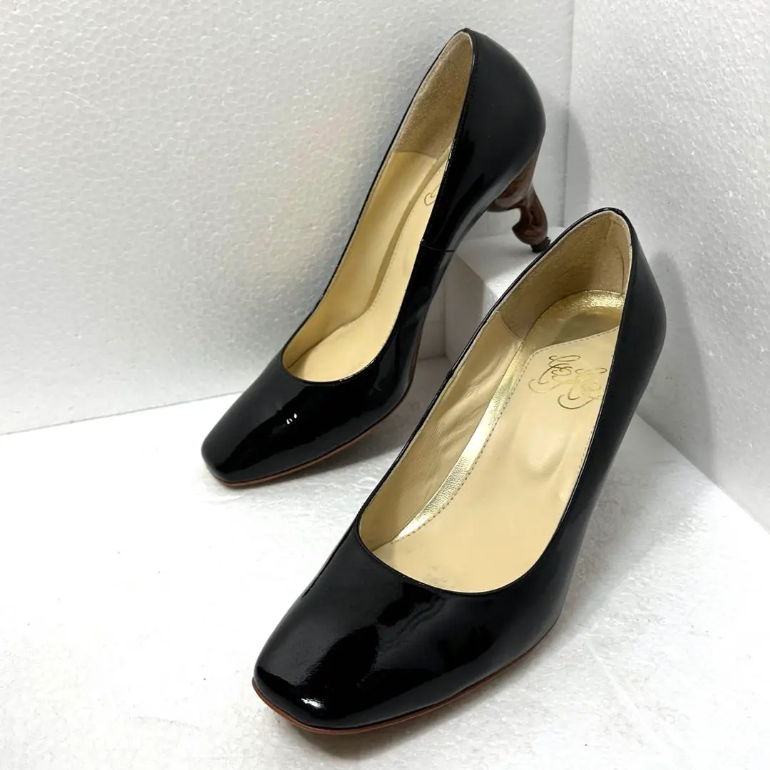 美品　ふりふ　ちゃけちょけ　コラボ　24.5　パンプス　猫脚 美品 ふりふ ちゃけちょけ コラボ 24.5 パンプス 猫脚 - メルカリ