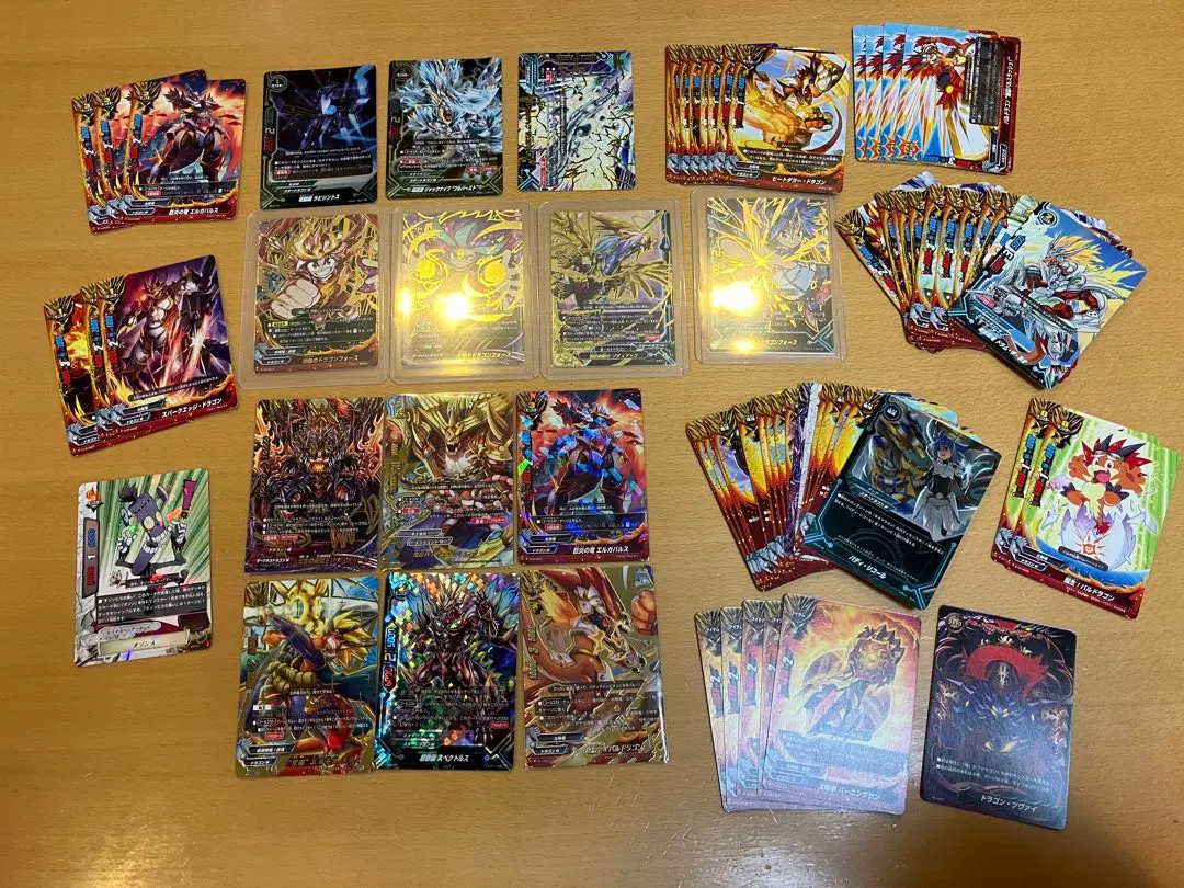 戰鬥夥伴卡牌套組 約69張 的縮圖