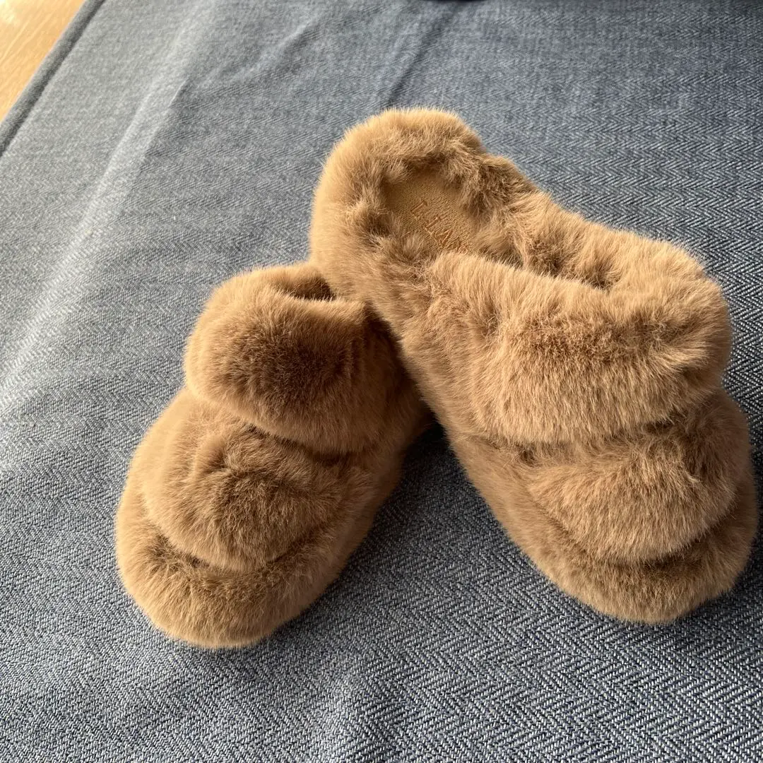 Thumbnail of Fur slippers sandals
