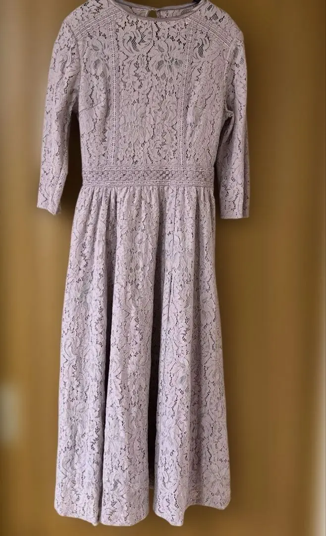 Fabulous Angela 洋裝 蕾絲 成人可愛 的縮圖