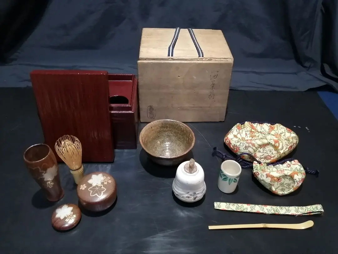 飛来一閑造　金蒔絵　網目食籠　菓子器　蓋物　共布　淡々斎極め箱　V　R7047 2025年最新】飛来一閑の人気アイテム - メルカリ