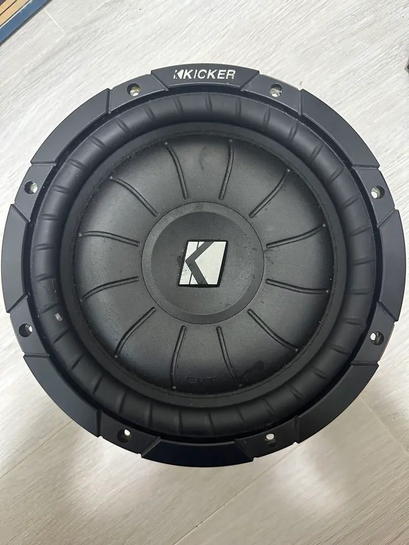 新品未使用　KICKER COMP RT8 サブウーハー Amazon.co.jp: KICKER CompRT 8インチ(20cm) サブウーファー DVC