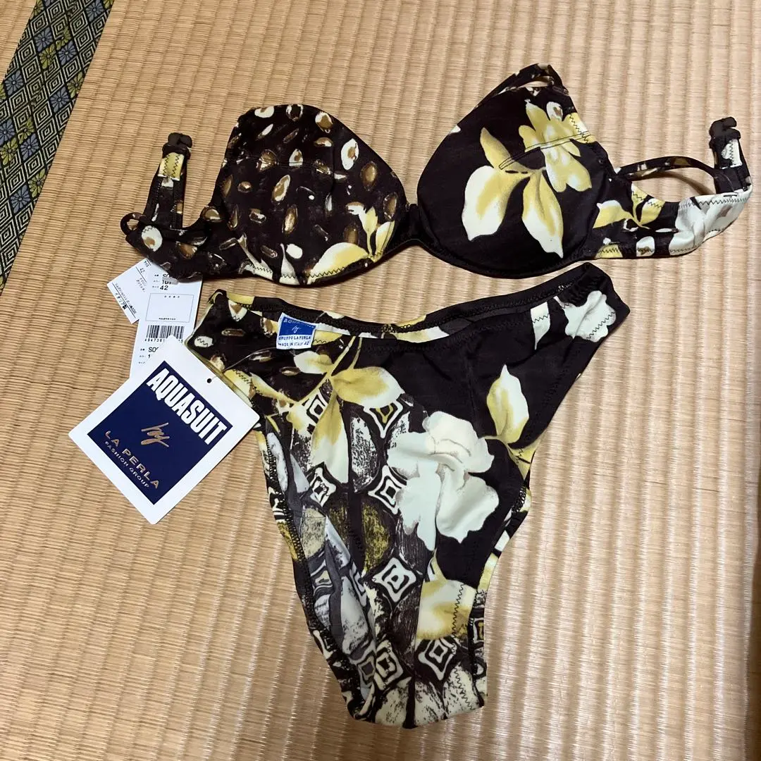 新品未使用品☆ラペルラ　ワンピース水着　サイズB スイムウェア｜La Perla - ラペルラ公式オンラインストア