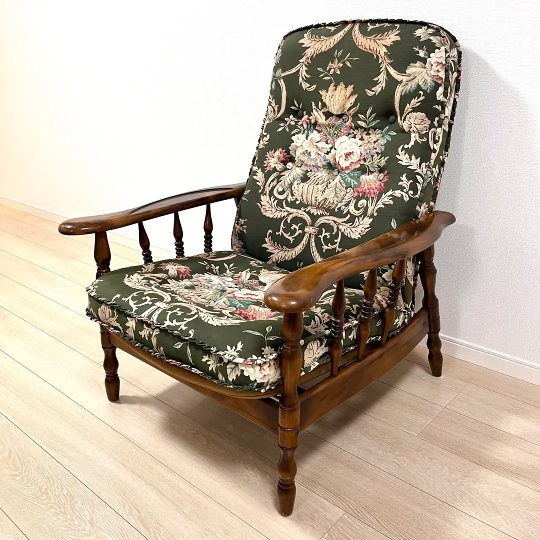 最終値下げ 希少品 オールドカリモク アームチェア 1人掛け ブラック カリモク ソファ 1人掛け WS1120BW 合成皮革 コンパクト 木肘