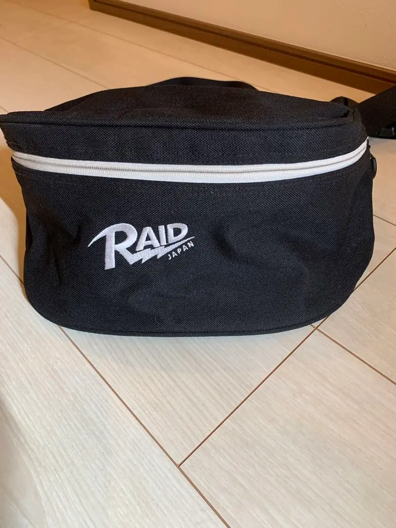 RAIDJAPAN スイッチバッグ　美品 レイドジャパンスイッチバッグ レイドジャパンスイッチバック