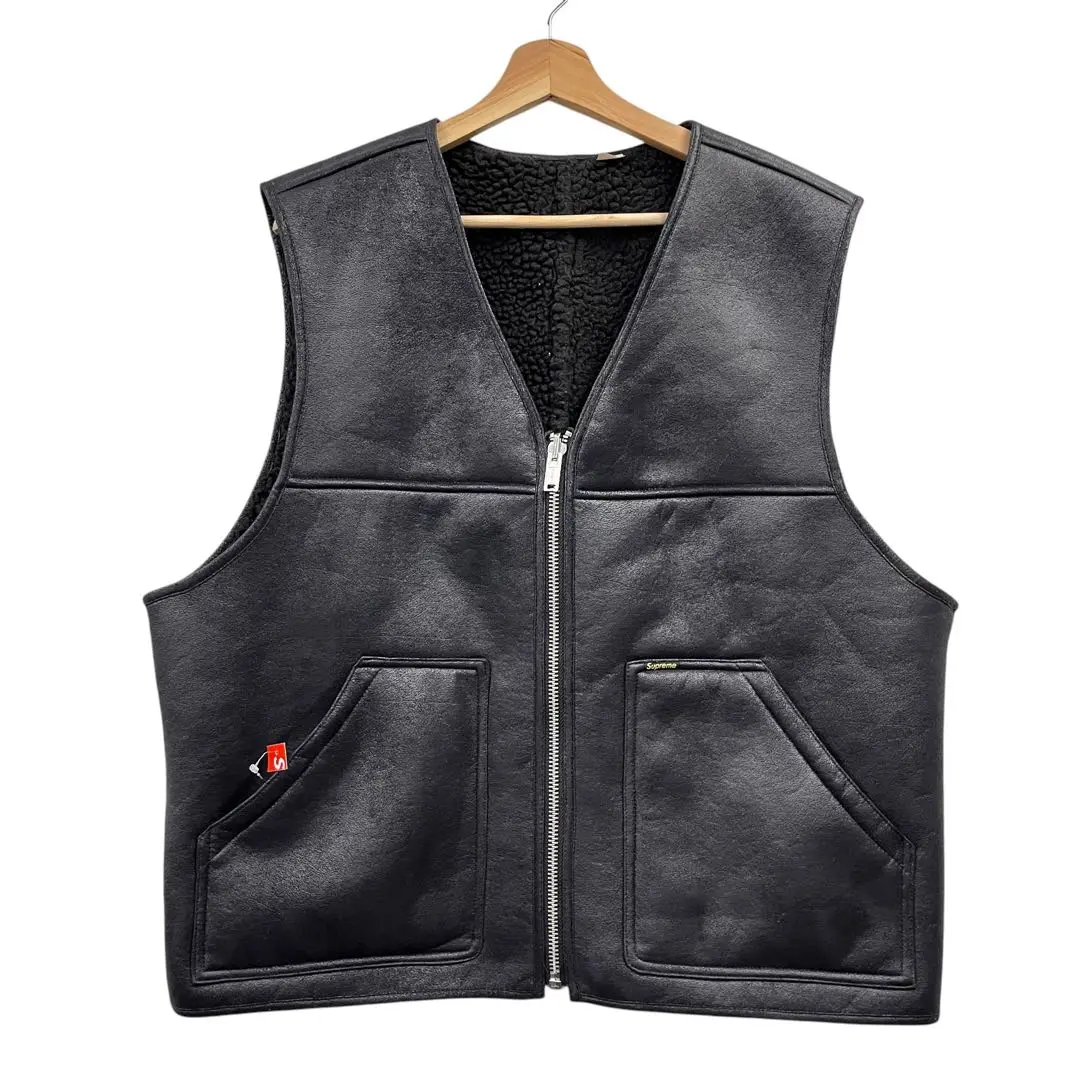 ジャケット・アウター Supreme Reversible Faux Shearling Vest Supreme Reversible Faux Shearling Vest (FW24) - $188