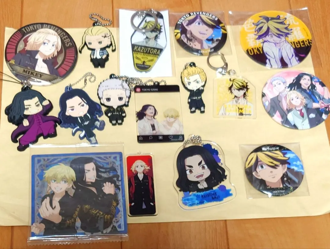 Thumbnail of Tokyo Revengers: Can Badges, Keychains, Straps, etc. - Bulk Sale