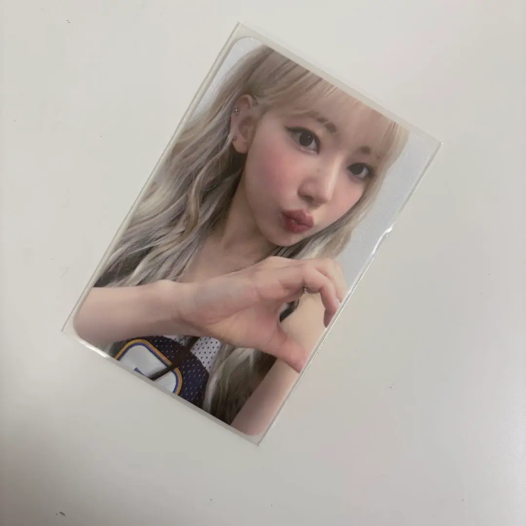 Thumbnail of LE SSERAFIM EASY Soundwave Sakura photocard lucky draw