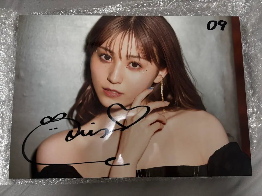 ニジマス 吉井美優 直筆サイン入りパネル シリアル入り 2025年最新】吉井美優 サインの人気アイテム - メルカリ