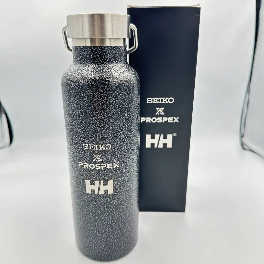 とみた様ヘリーハンセン　羽田空港限定　HND ステンレス水筒 ホワイト・ブルー とみた様ヘリーハンセン 羽田空港限定 HND ステンレス水筒