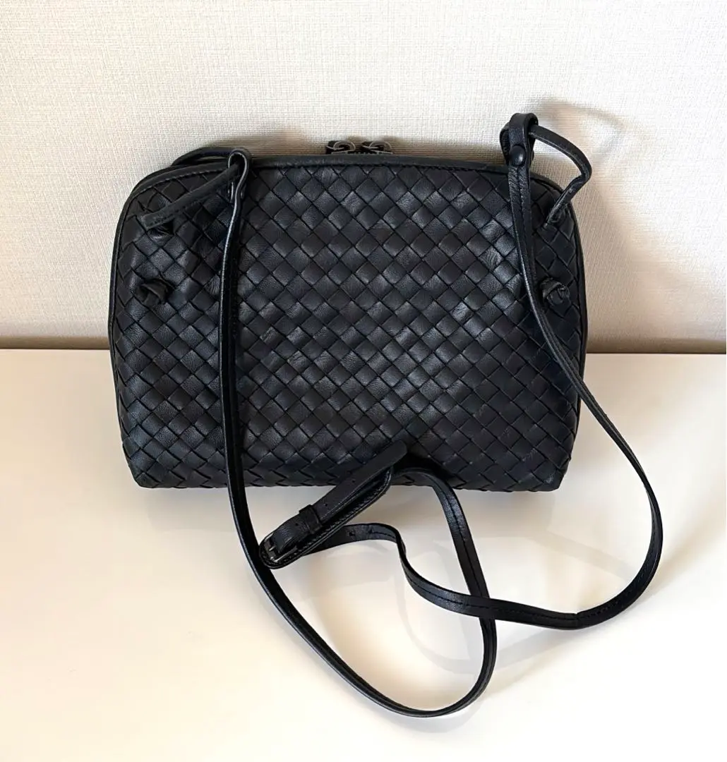 ✨️極美品✨️ BOTTGAVENETA ノディーニショルダーバッグイントレ