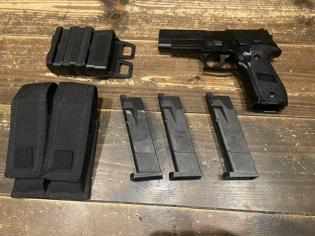 p226e2ガスガン BLACKHAWK実物ホルスター付き