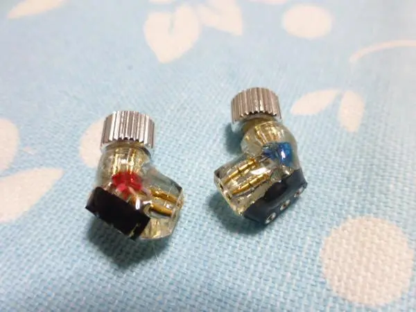 JH 4ピン 7N OCC 銀コート 4.4mm5極 Roxanne Layla JH 4ピン 7N OCC 銀コート 4.4mm5極 Roxanne Layla