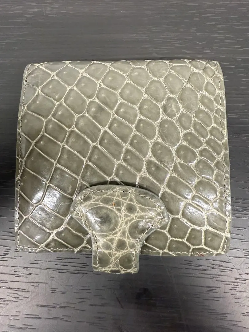 Thumbnail of ★Excellent Condition Crocodile Embossed PU Leather★ Gray Bi-fold Wallet with Coin Pocket!