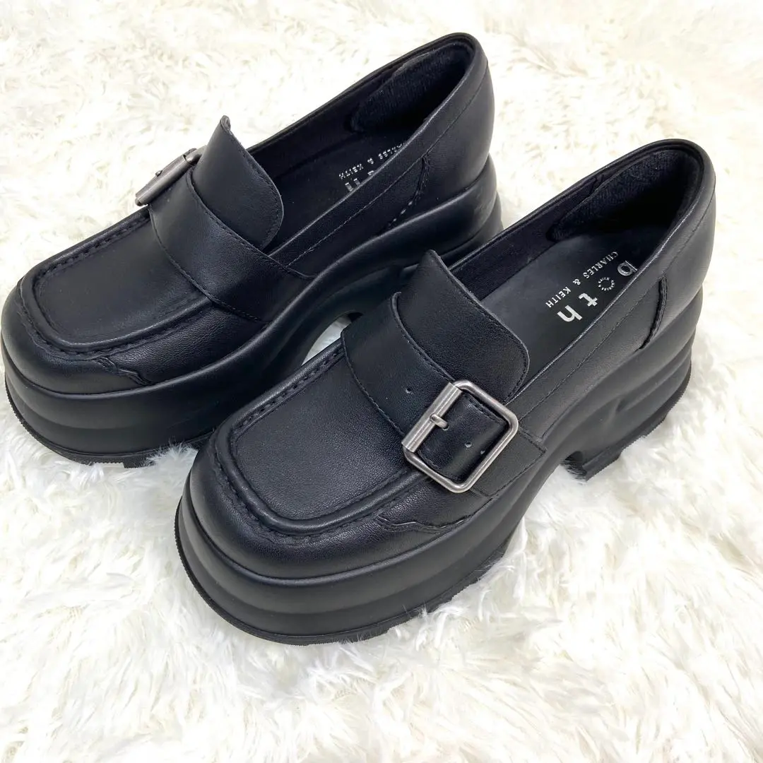 Charles&Keith bothコラボ厚底ローファー レディース