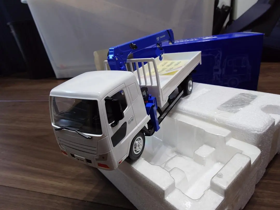 TADANO CARGO CRANE ミニカー 楽天市場】【開封品】TADANO タダノ 1/32 CARGO CRANE カーゴ