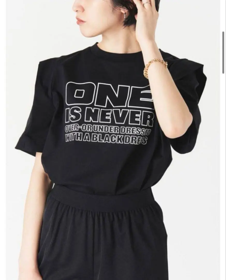 美品‼️HARDY NOIR アルディー ノアール Tシャツ HARDY NOIR（アルディーノアール）の「《予約》GLOVE PRINT T