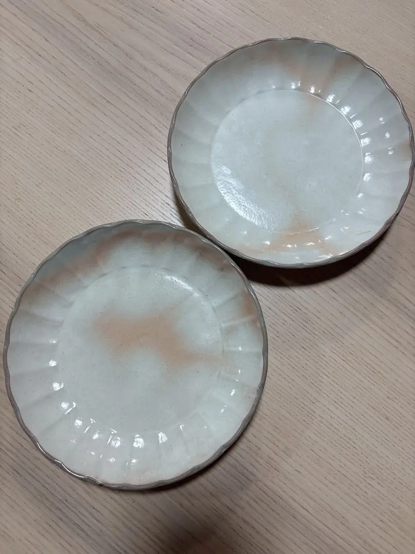 Thumbnail of Tachikichi Hanasugata Medium Plates, Set of 2