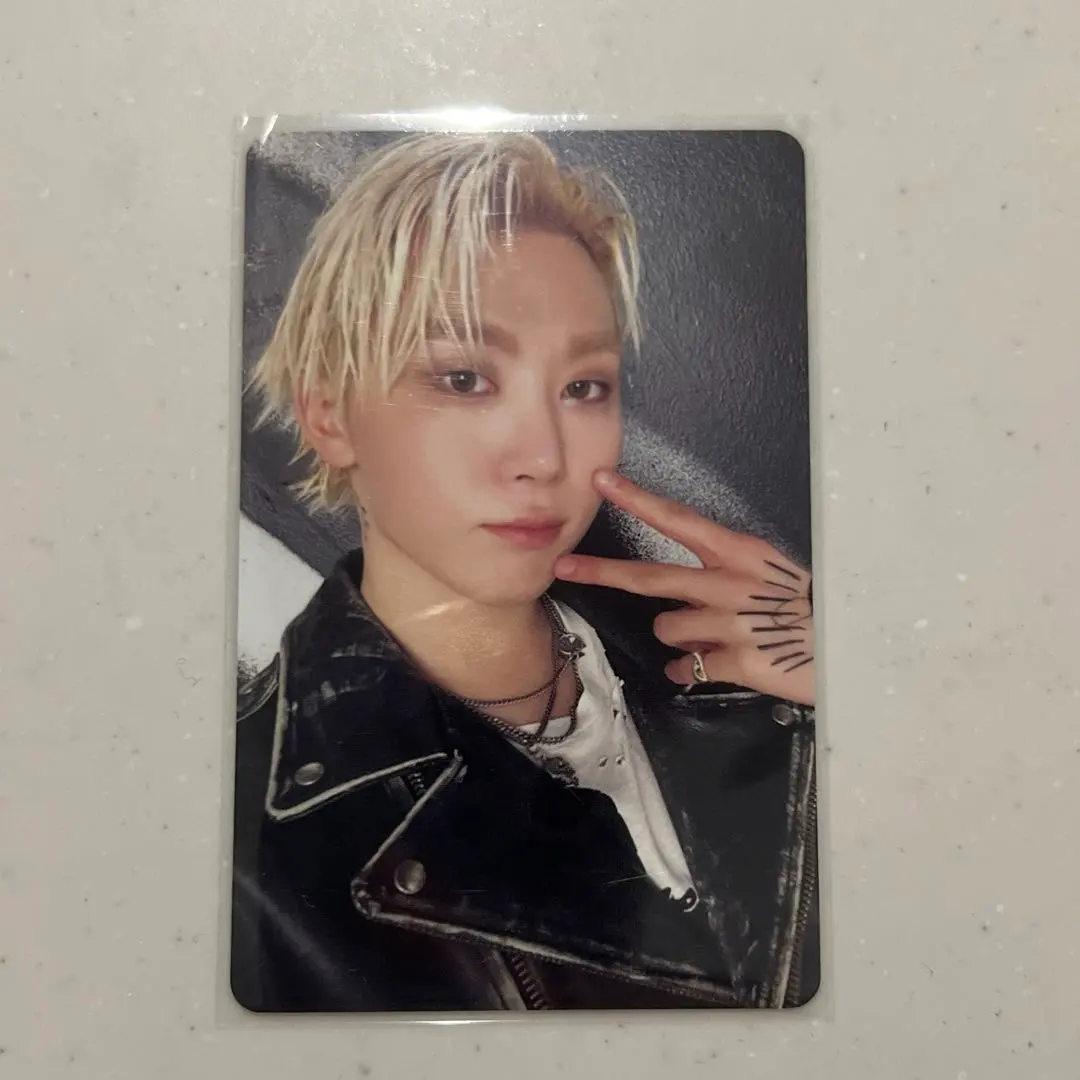 Thumbnail of SEVENTEEN HAPPY BIRTHDAY Seungkwan Trading Card