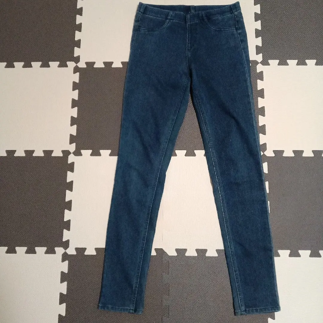 Thumbnail of Weekend Sale: UNIQLO Skinny Denim, M, Dark Blue
