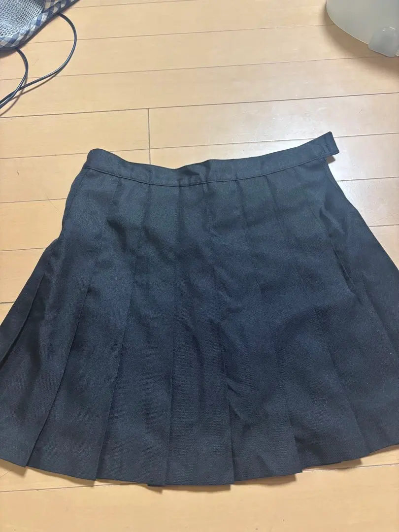 深灰色百褶裙 M 尺寸 的縮圖