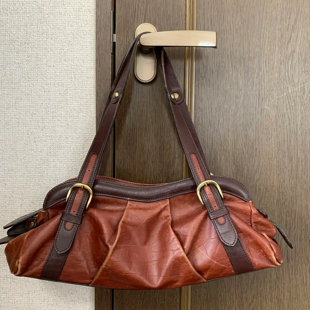 Thumbnail of Dakota shoulder bag