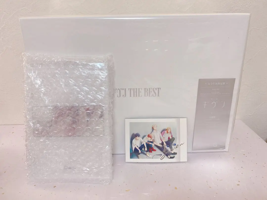 ギヴン THE BEST 完全生産限定盤　あみあみ限定アクリルプレート付き 2025年最新】ギヴン the best あみあみの人気アイテム - メルカリ