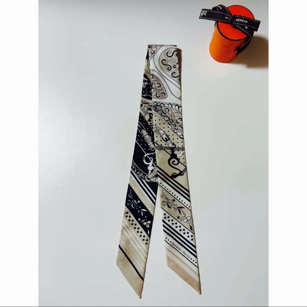 HERMES 愛馬仕 Twilly 全新 附標籤 的縮圖