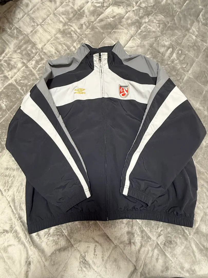 【超美品】【大幅値下げ】supreme×Umbroウィンドブレーカー 黒・灰色 2025年最新】supremeumbroの人気アイテム - メルカリ