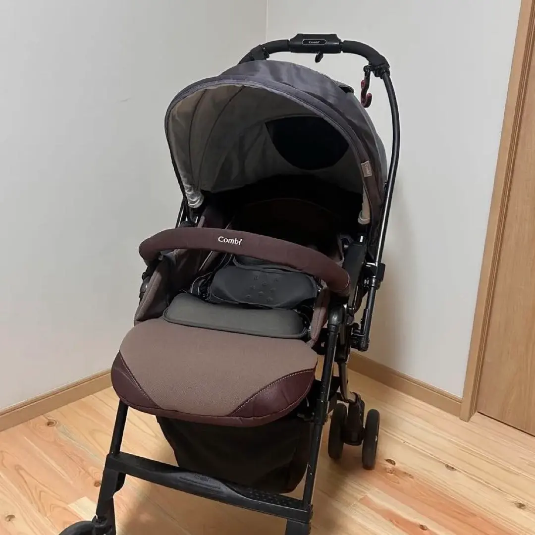 【含運費】Combi 嬰兒車 蛋殼緩衝 棕色 的縮圖