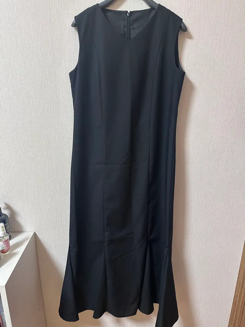 Thumbnail of Natural basic one-piece dress