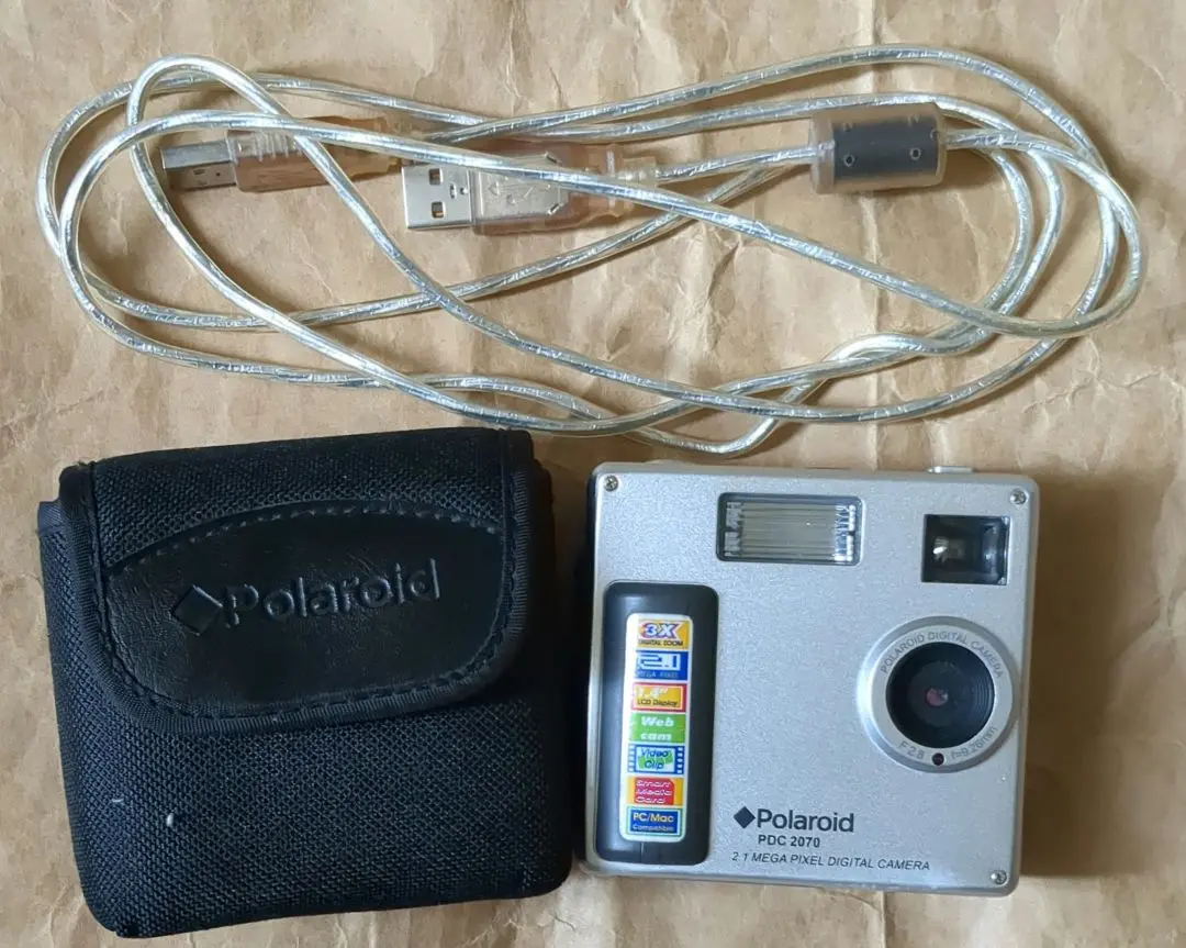 Polaroid PDC 2070 単4電池駆動　コンパクトデジタルカメラ 美品】Polaroid PDC 2070 スマートメディア付き - メルカリ