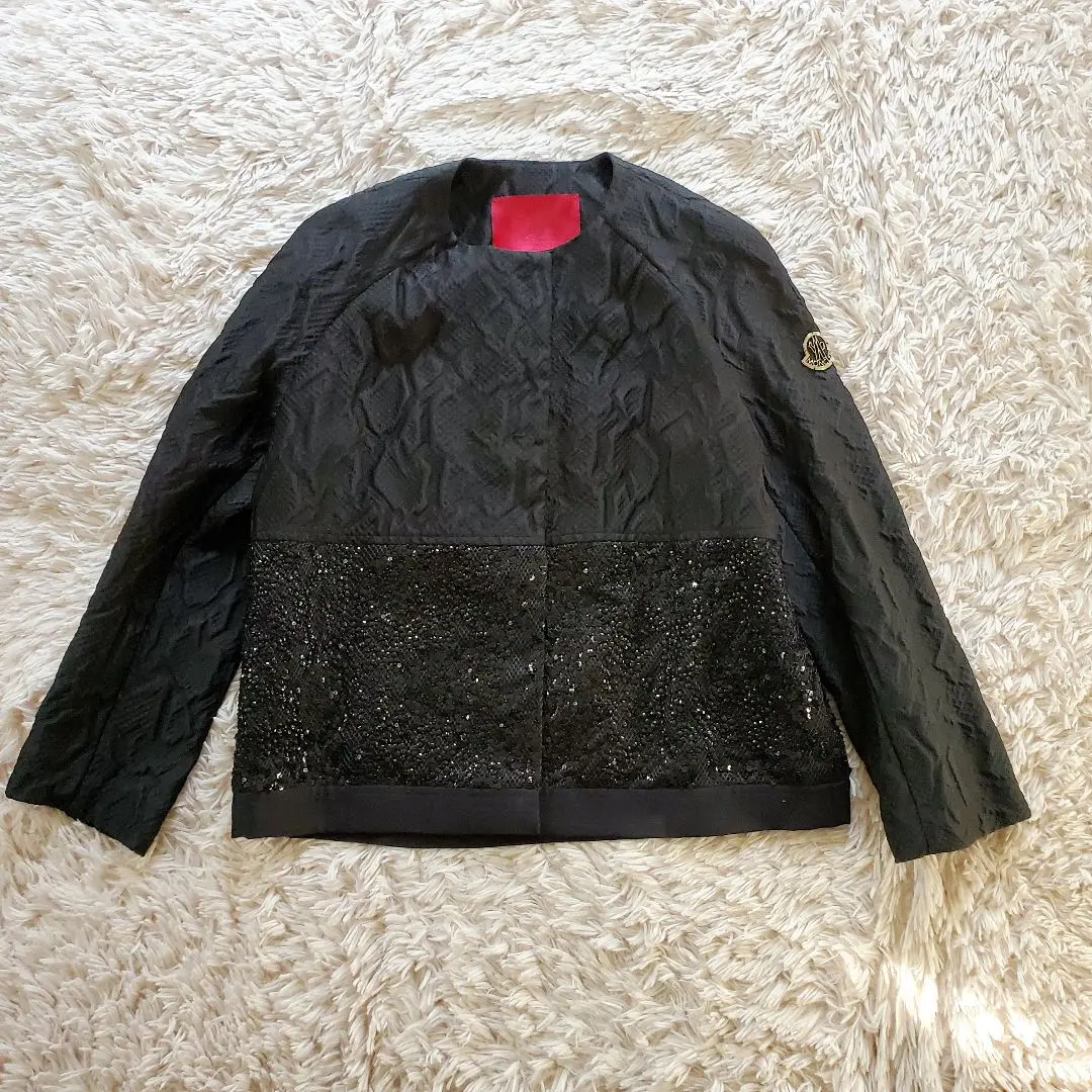 MONCLER GAMME ROUGE/モンクレールガムルージュ】からダウン
