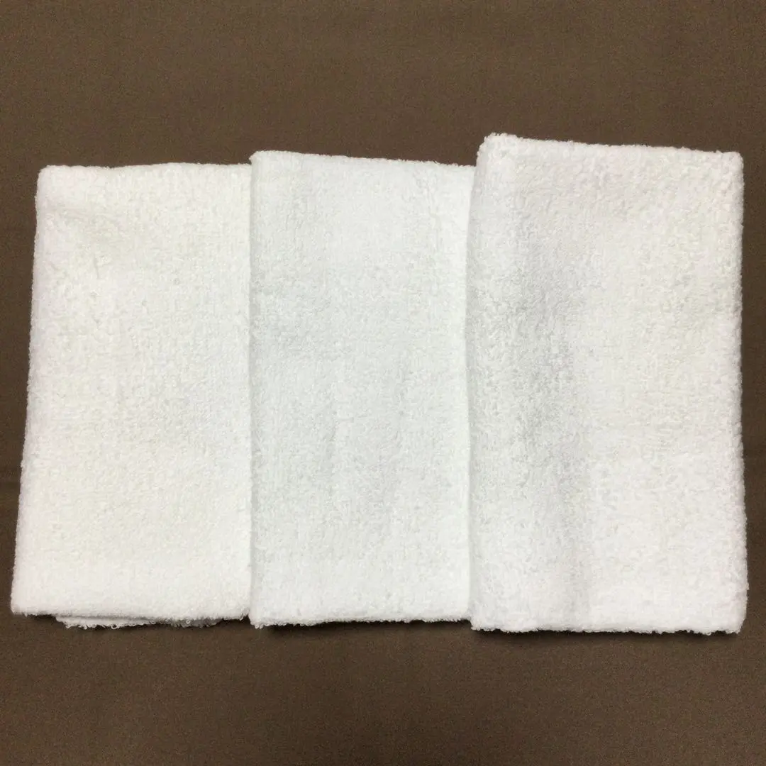 Thumbnail of Complimentary Item: Face Towels, Plain (No Company Name) White, Set of 3