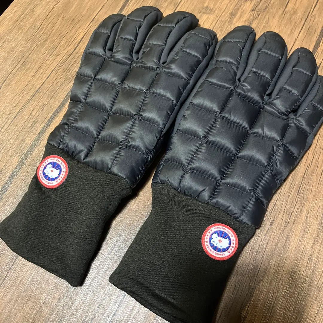 ガレージセール。未使用品 カナダグース グローブ 手袋 Mサイズ 楽天市場】CANADA GOOSE（手袋・アームカバー｜バッグ・小物