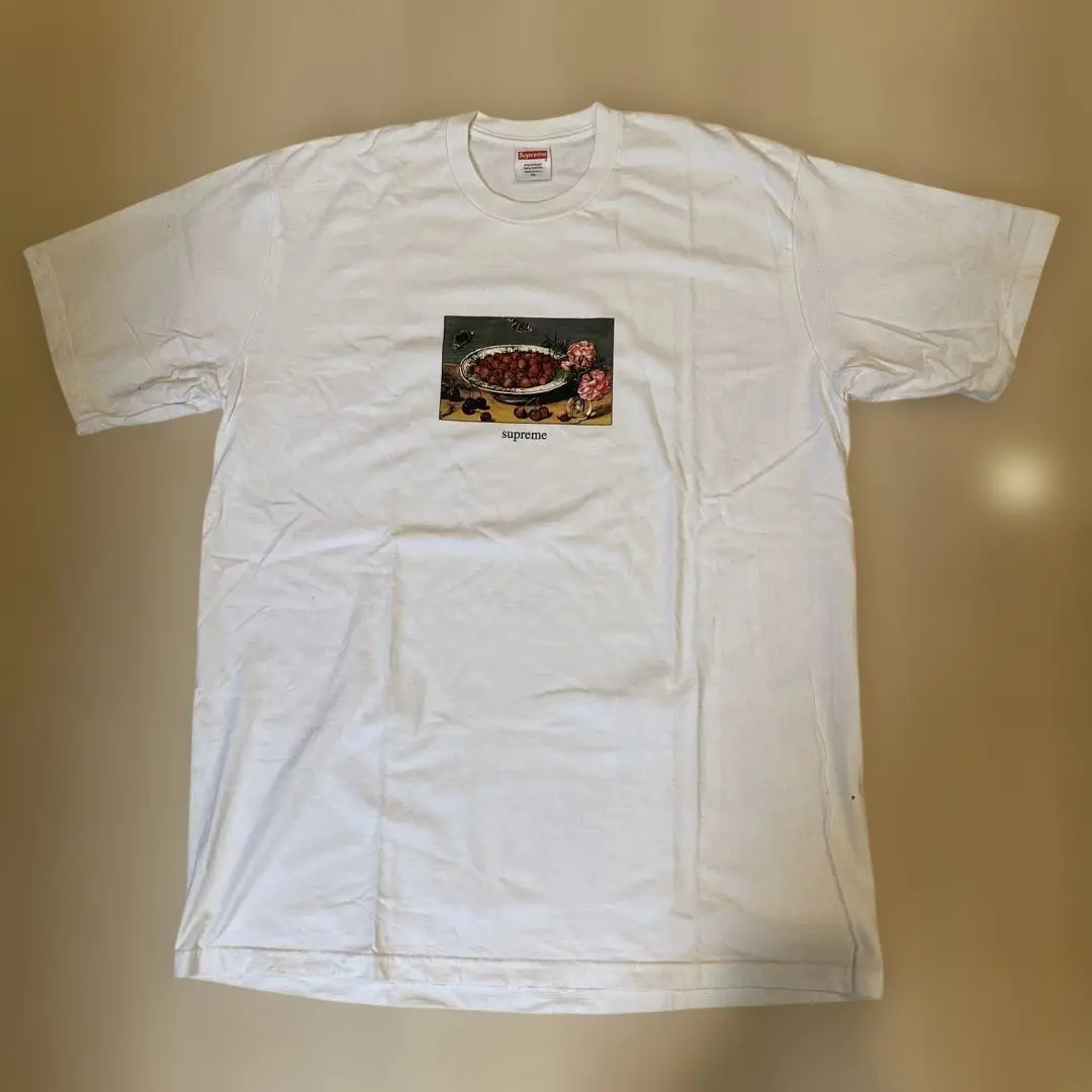 Supreme STRAWBERRIES TEEシュプリームTシャツ Supreme Strawberries Tee (SS23) - $40