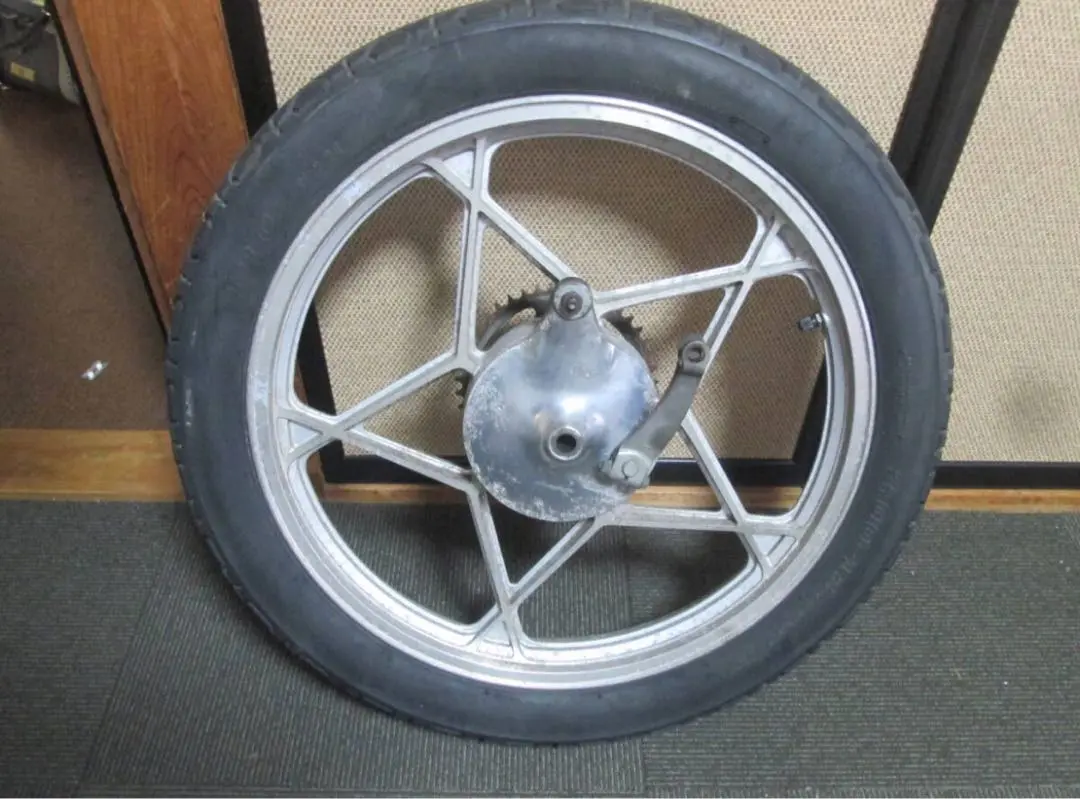 希少 gs125 キャストホイール 星型キャスト フロントホイール