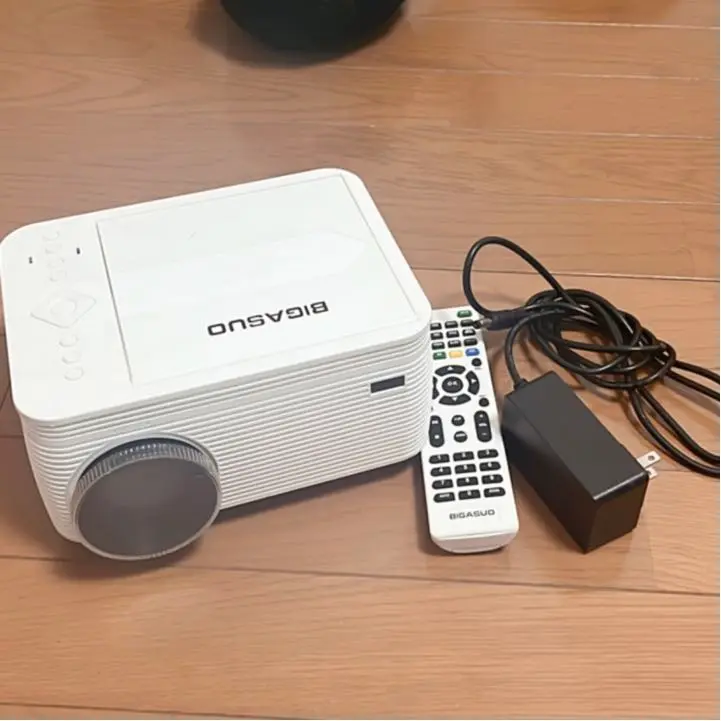 BIGASUO プロジェクター本体 専用ケース付き BIGASUO プロジェクター本体 専用ケース付きオンライン