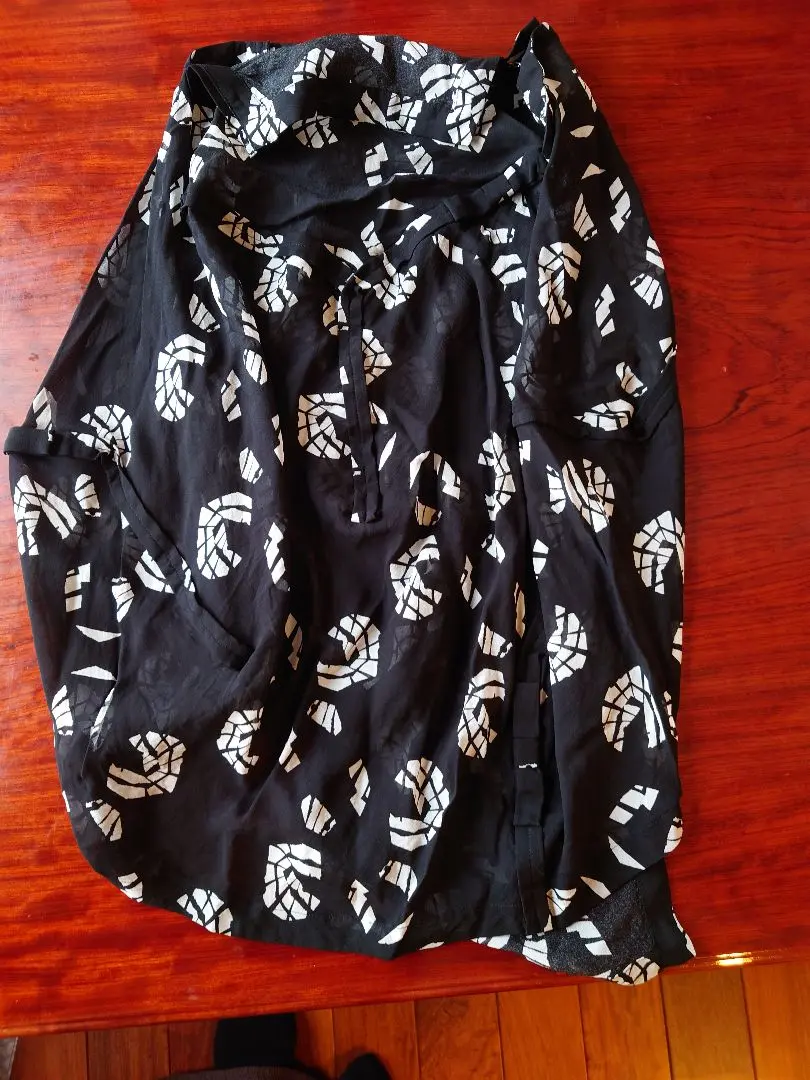 新品未使用COMME des GARCONS　プリントアシメトリーシアースカート 2025年最新】COMME des GARCONS SHIRT ロングスカートの人気