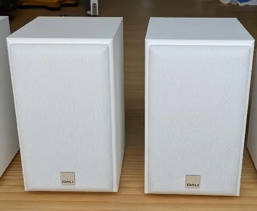 【未使用】DALI ダリ SPEKTOR1 ２台１組 WHT ホワイト 51v0FY2GtrL._AC_SY200_QL15_.jpg