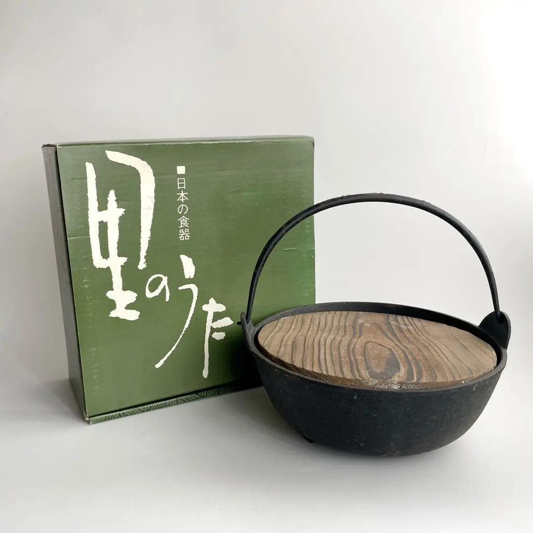 昭和レトロ 鉄器 囲炉裏鍋 五徳付 鉄製 鋳物 鋳鉄 いろり鍋 鉄鍋 61zBqojW0NL._UF350,350_QL50_.jpg