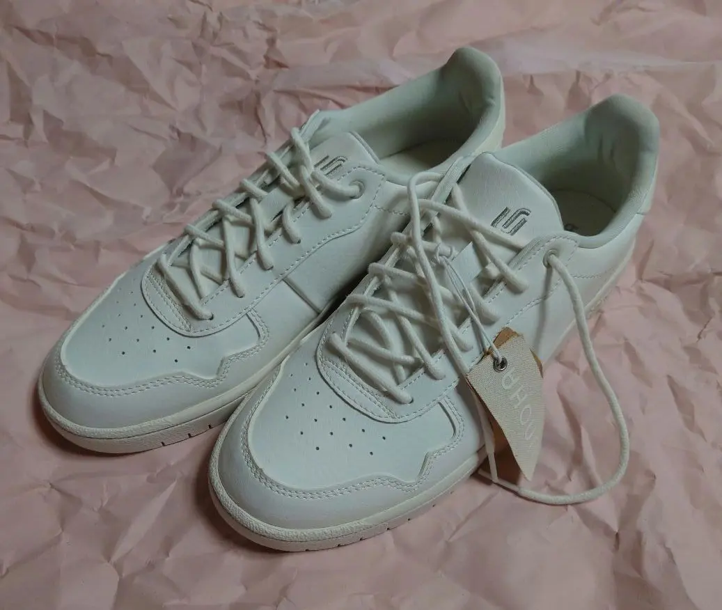 新品未使用　本革ベージュ フラットシューズ【ASICSウノハ】 2025年最新】UNOHAの人気アイテム - メルカリ