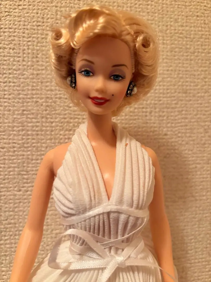 激レア✨ DSI社　マリリンモンロー バービー フィギュア　マテル 1993年製 楽天市場】2009年 Barbie マリリンモンロー バービー