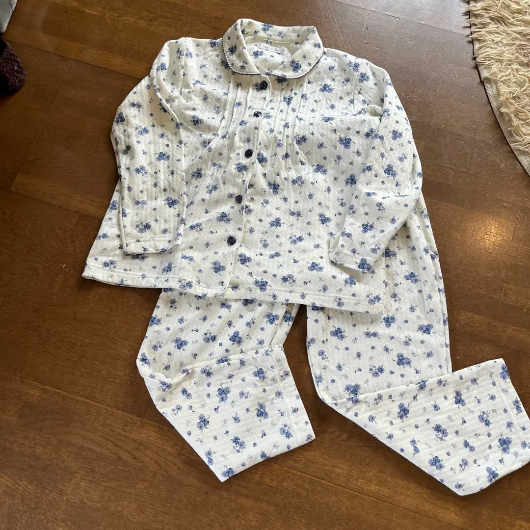 Thumbnail of Floral print, size S pajamas