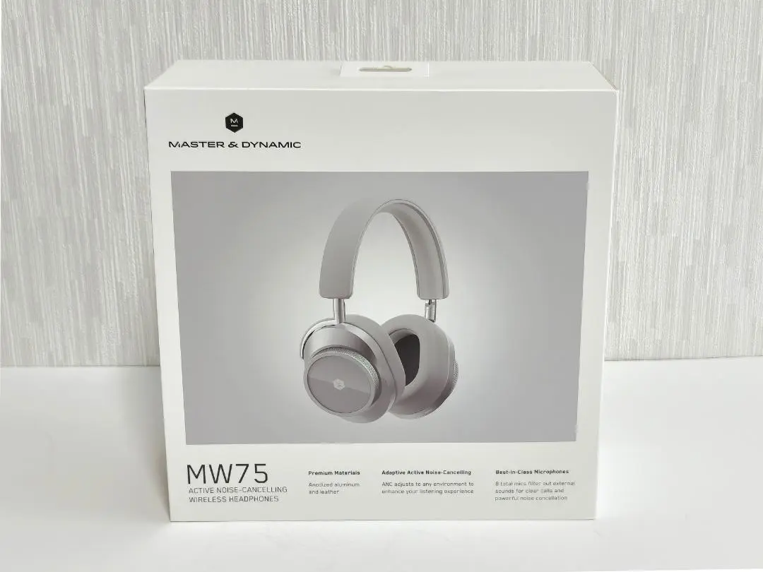 未開封　限定　コラボAMG MW-75 ワイヤレスヘッドフォン 異なるジャンルの高級ブランド同士がコラボ メルセデス・ベンツ
