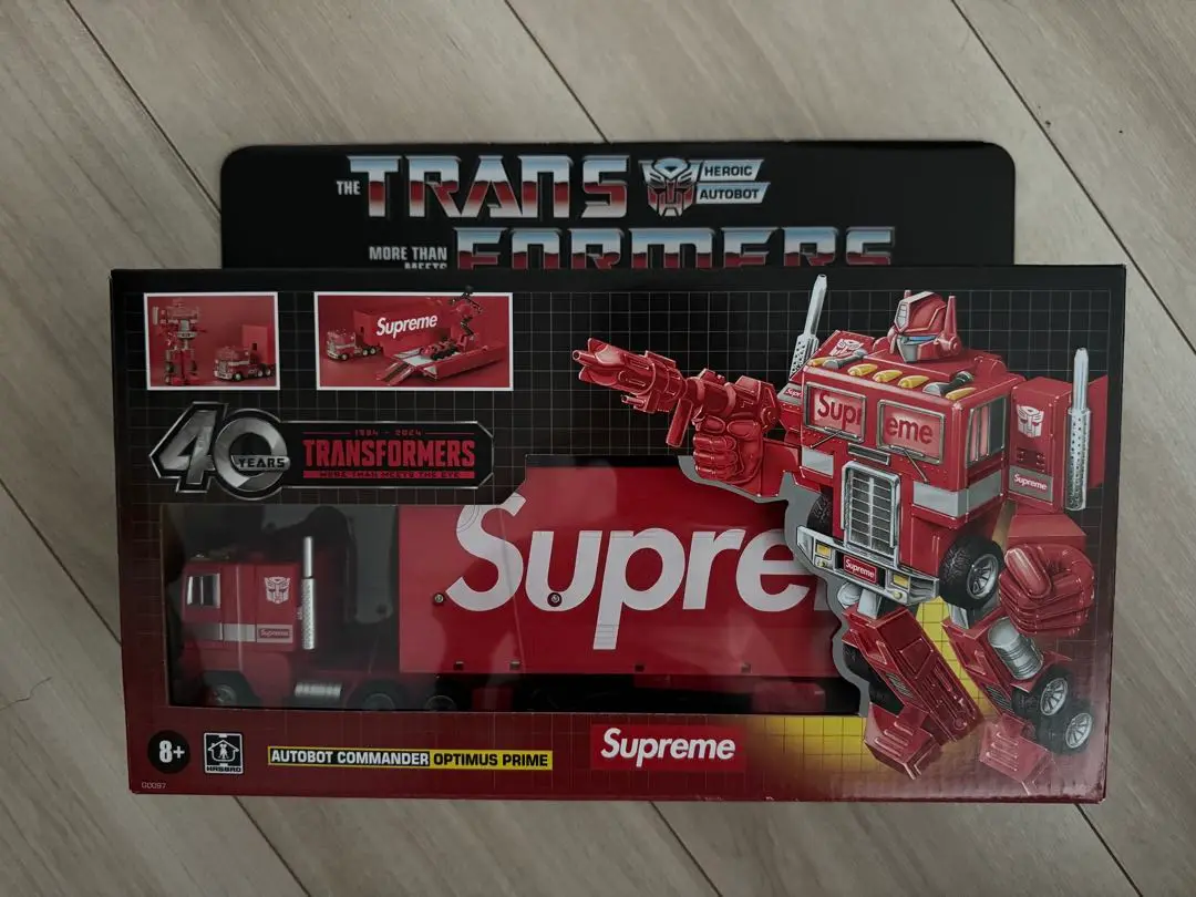 2025年最新】Supreme Transformers G1 Optimus Prime Figureの