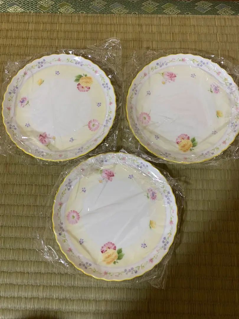 ❣️ノリタケ　ジュヌフレール❣️ケーキ皿　５枚❣️Noritake Amazon.co.jp: ノリタケ(Noritake) ジュヌフレール 中皿
