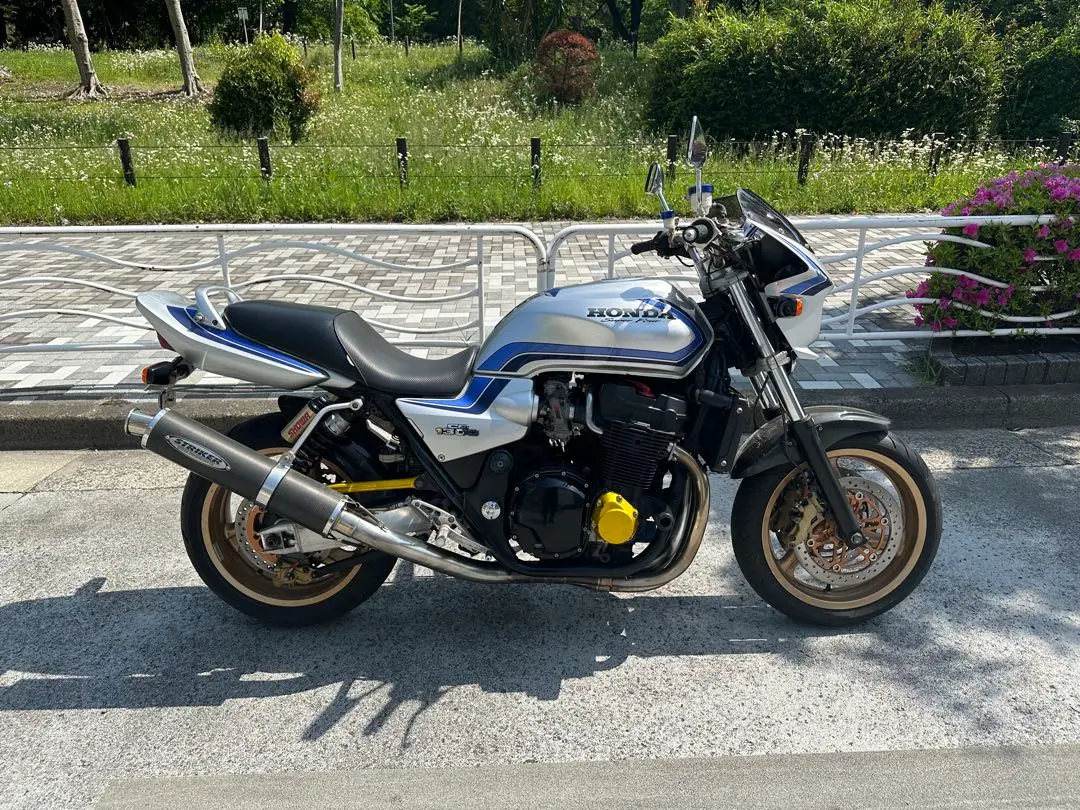 CB1300 SF SC40用？ 純正マフラー一式 Yahoo!オークション -「cb1300 純正マフラー」の落札相場・落札価格