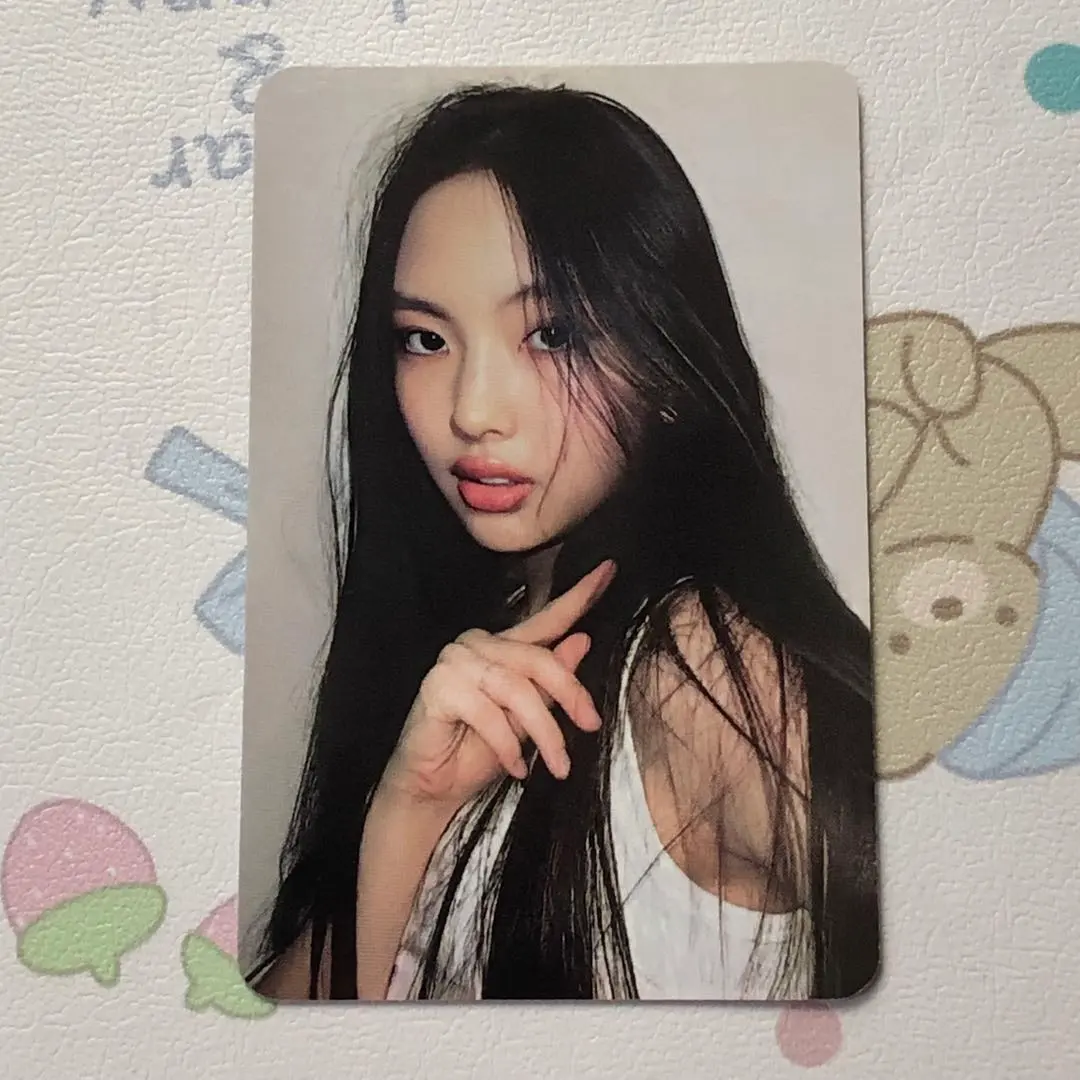 Thumbnail of NJZ Haerin Gayo Daejeon SBS omg NewJeans Sanok Photocard
