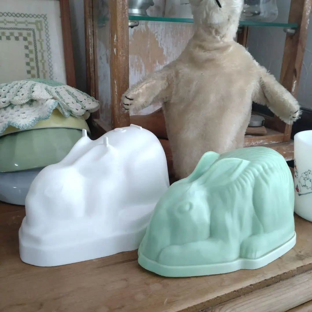 Thumbnail of Final Sale! Rare ♪ Vintage British Rabbit Mold
